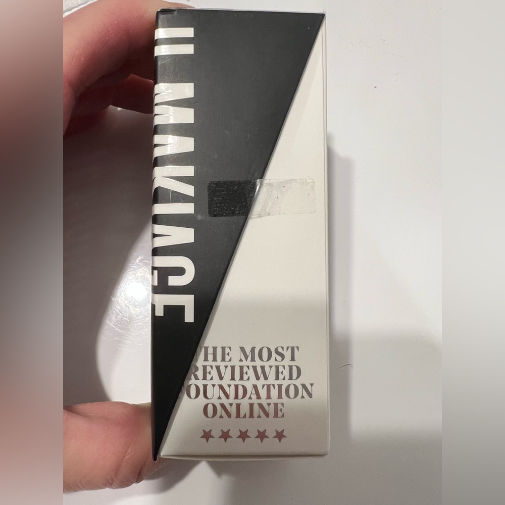 IL MAKIAGE CL 40 Flawless Base Foundation